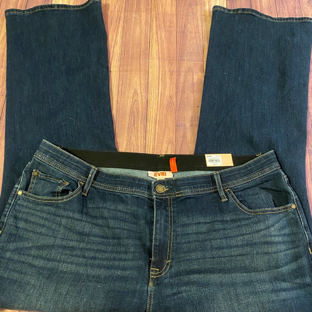 EVRI Straight Leg Jeans | 24W  *NWT*